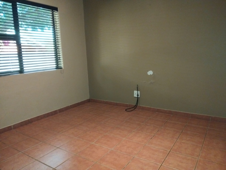 3 Bedroom Property for Sale in Protea Park North West